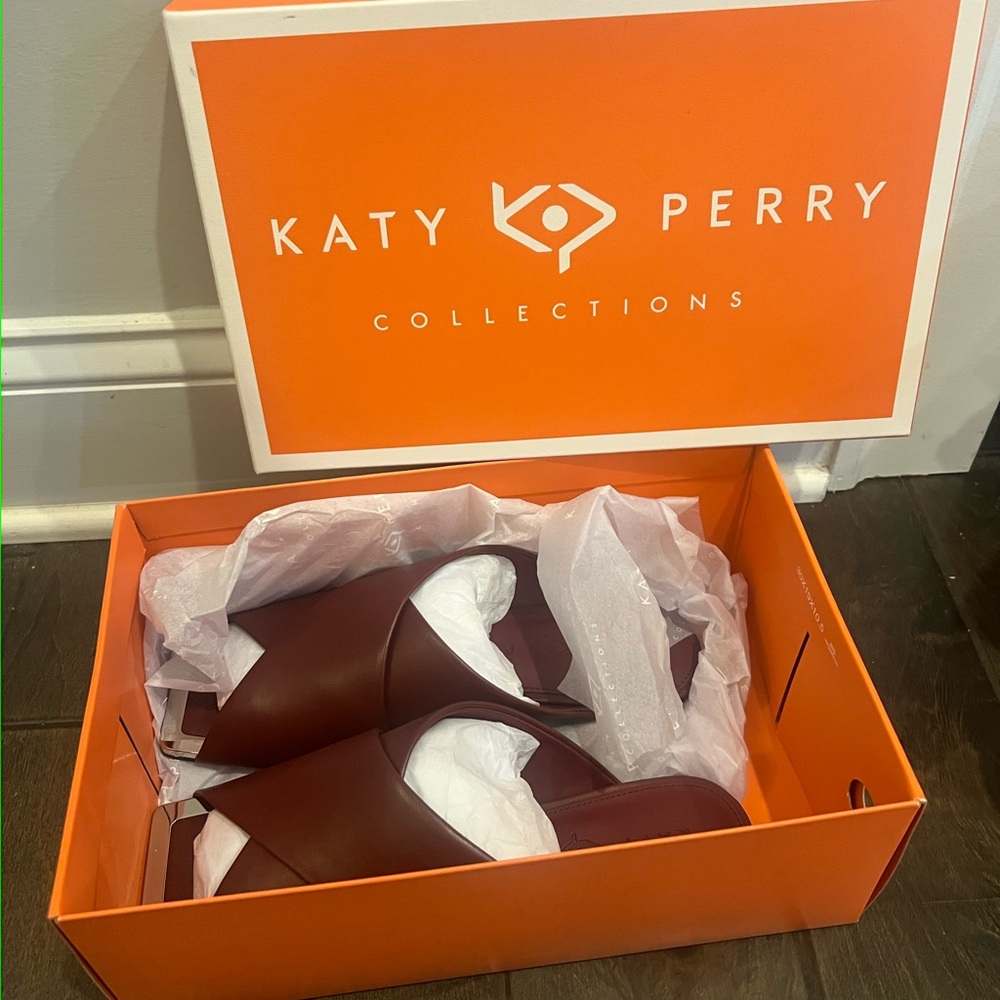 Katy Perry Collections Deep Red Slides